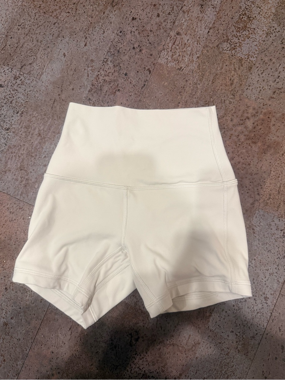 Lululemon 4” Align shorts